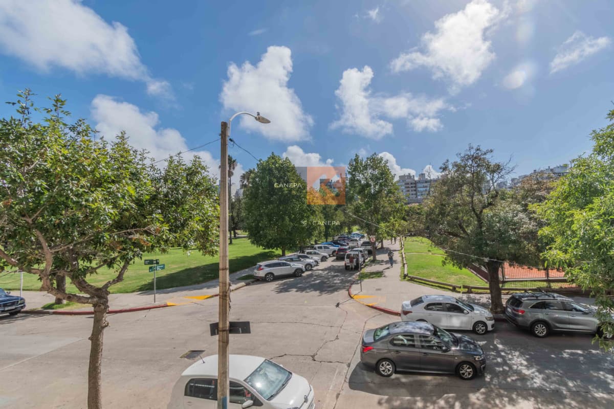 Venta apartamento de 3 dormitorios en Punta Carretas