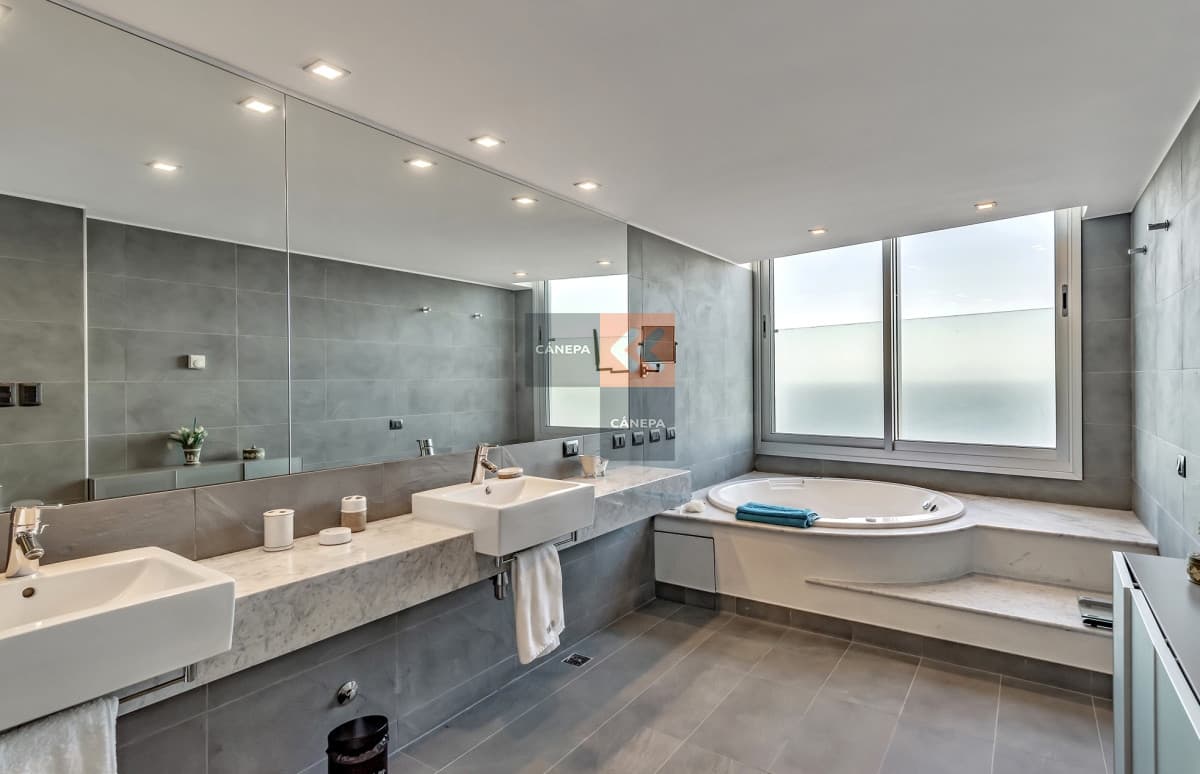 Penthouse en edificio de categoria