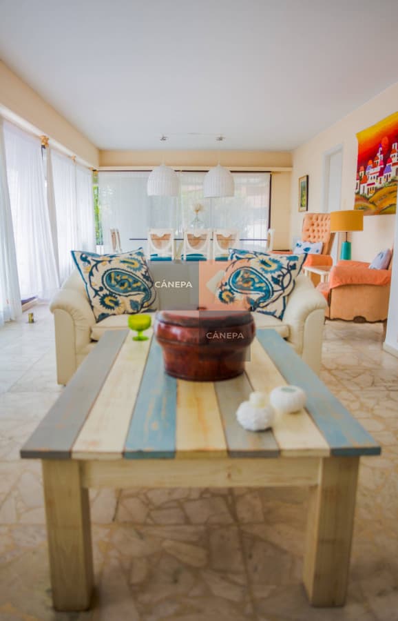 Apartamento estilo casa vista plena al mar