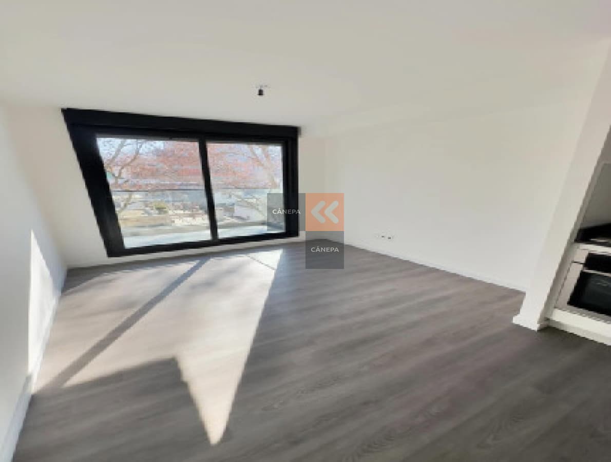 Venta con renta apartamento de 1 dormitorio en Cordón Sur