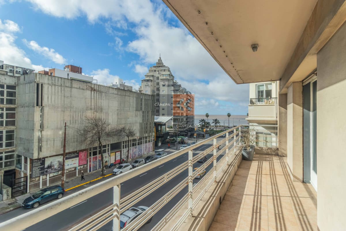 Alquiler apartamento de 3 dormitorios en Pocitos