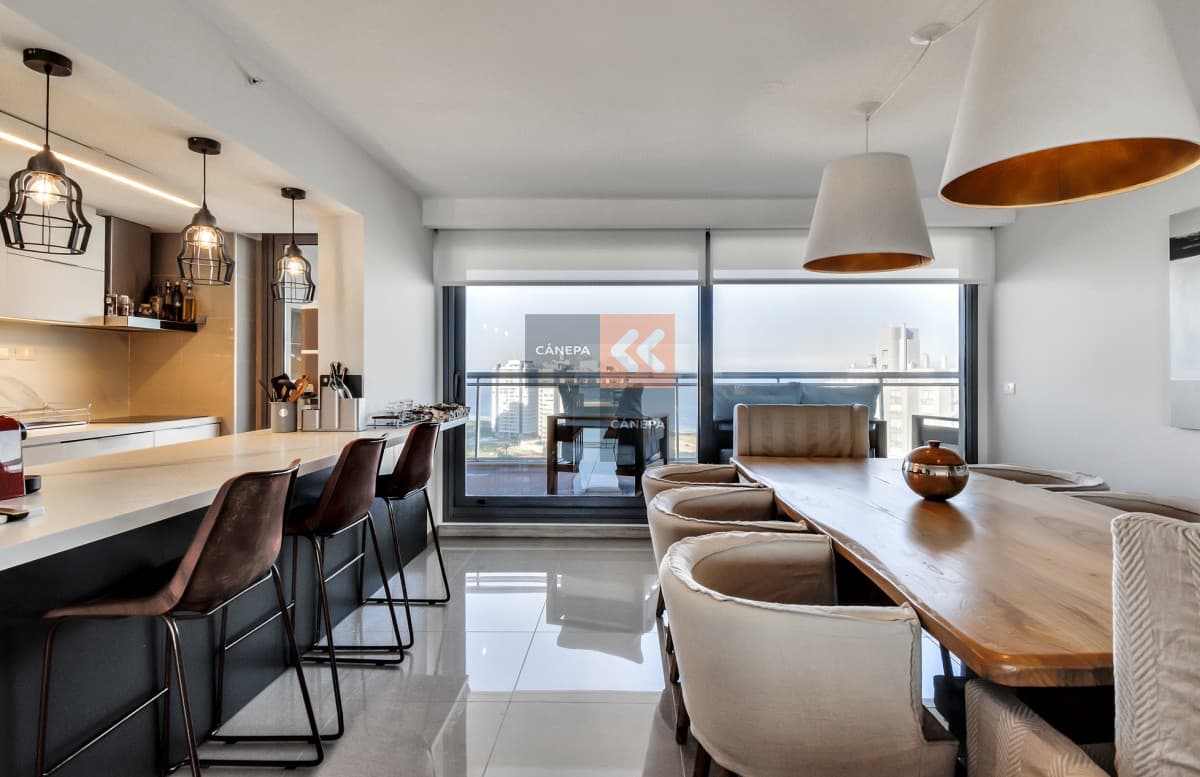 Departamento a la venta con espectacular vista a la mansa y la brava