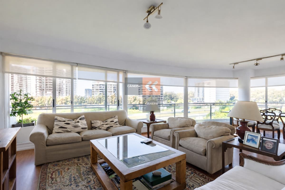 Venta apartamento de 3 dormitorios en Av de las Americas