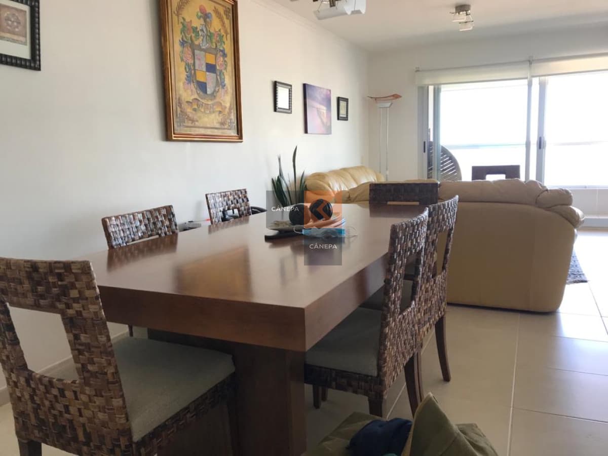 Apartamento a 1 cuadra de Playa Mansa