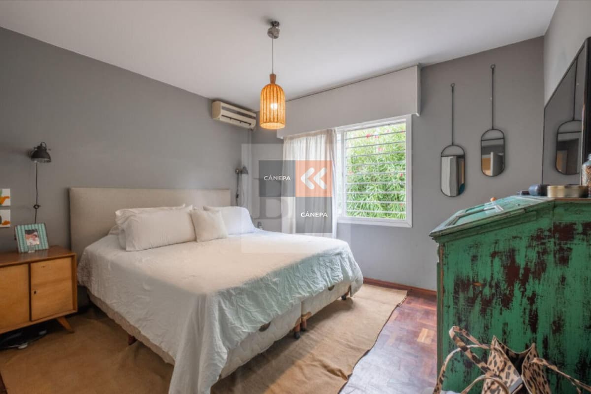 Venta con renta apartamento de 3 dormitorios + patio con parrillero en Mavin