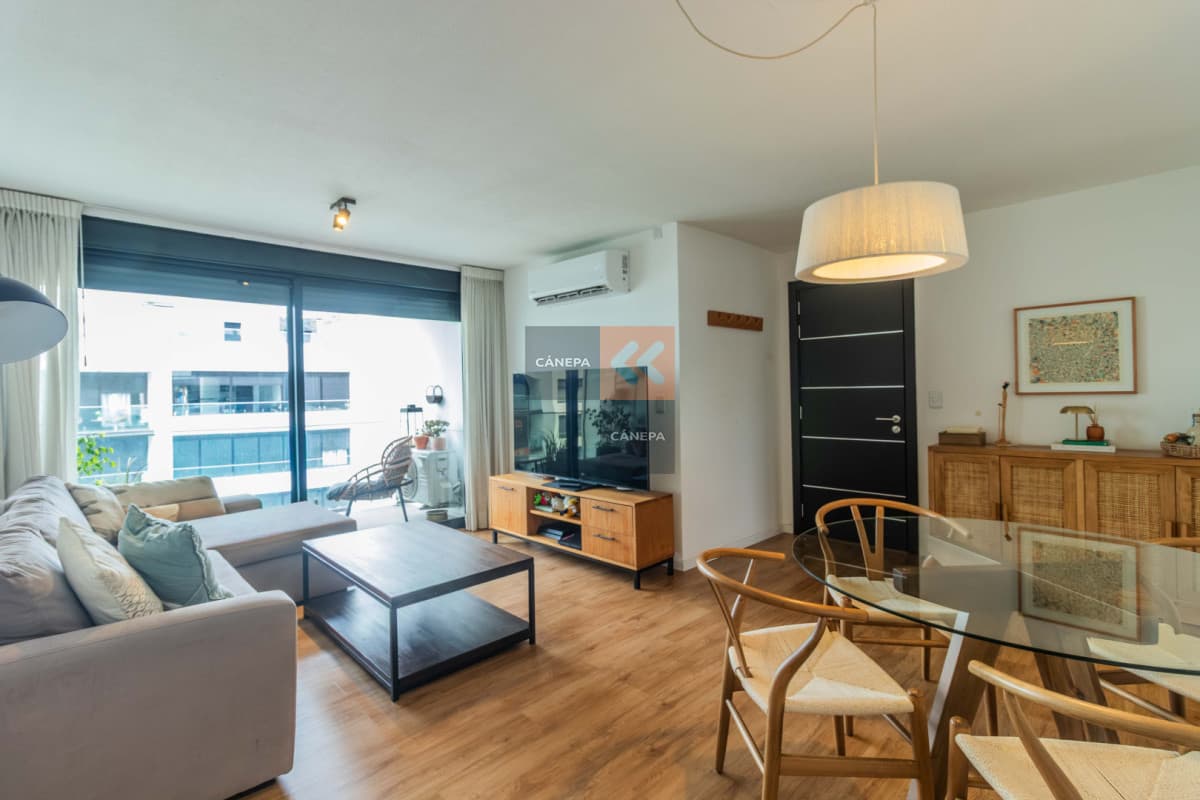 Venta apartamento de 2 dormitorios en Parque Batlle con barbacoa + cochera