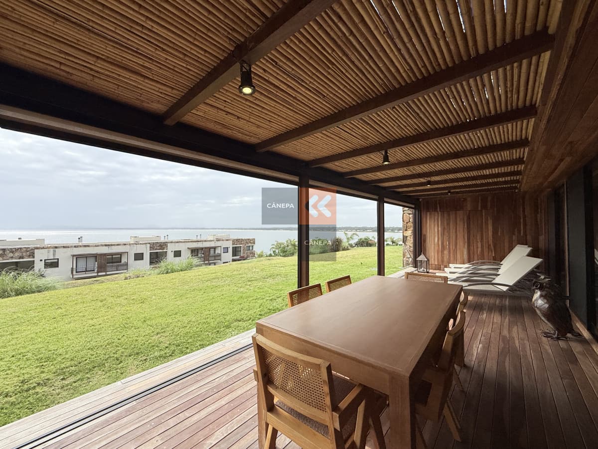 Departamento de dos dormitorios con inmejorable vistas  en venta