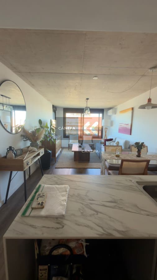Apartamento a la venta con renta en Pocitos
