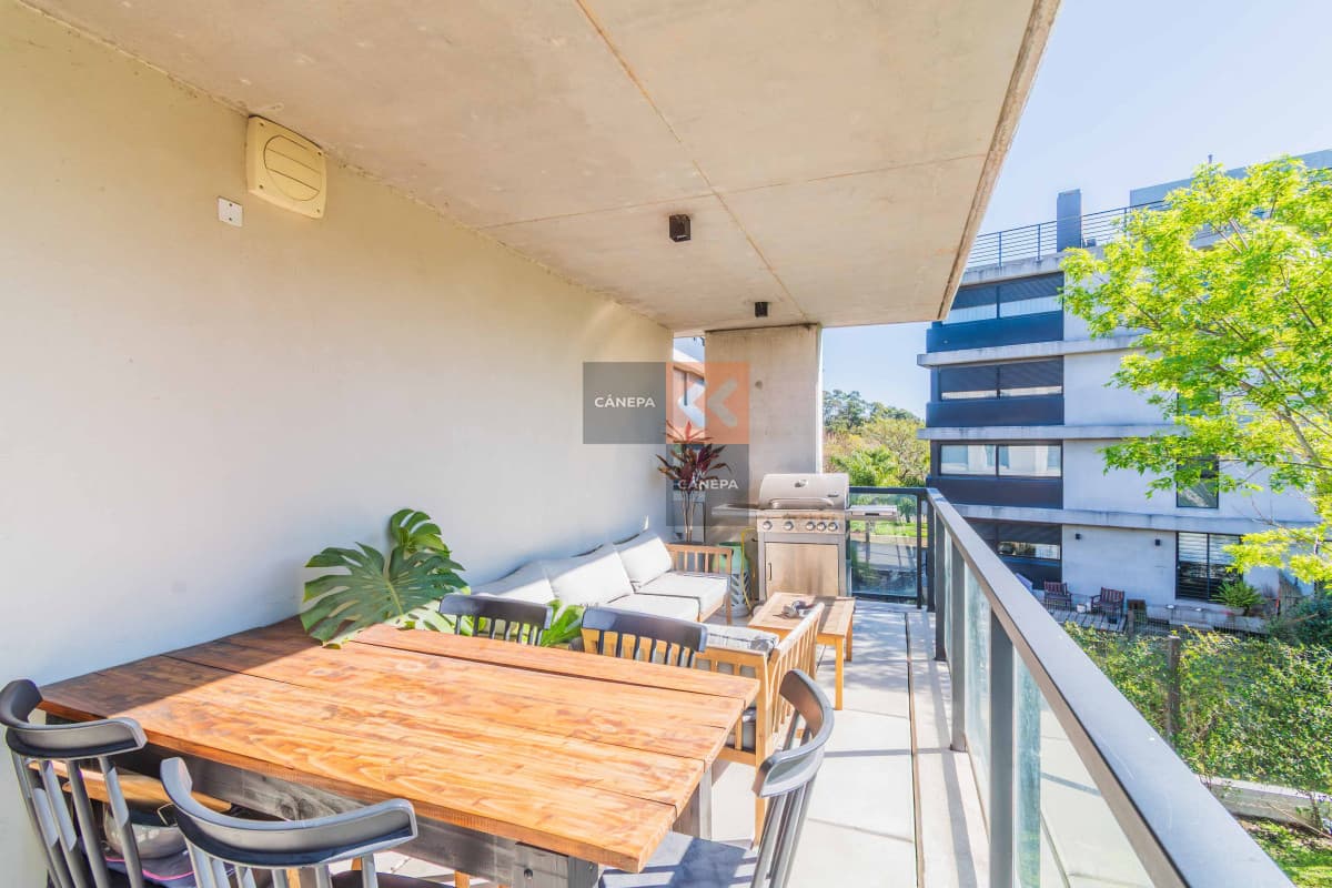 Venta apartamento de 3 dormitorios en Barrio Parques