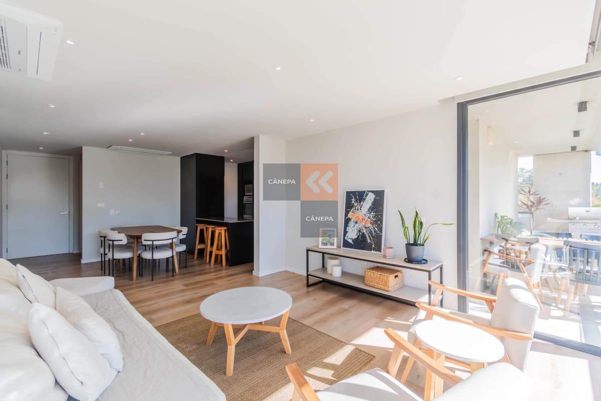 Venta apartamento de 3 dormitorios en Barrio Parques
