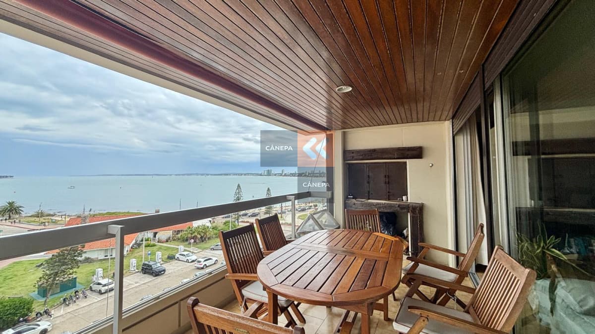 Departamento en venta de 3 dormitorios en Mansa con parrillero propio