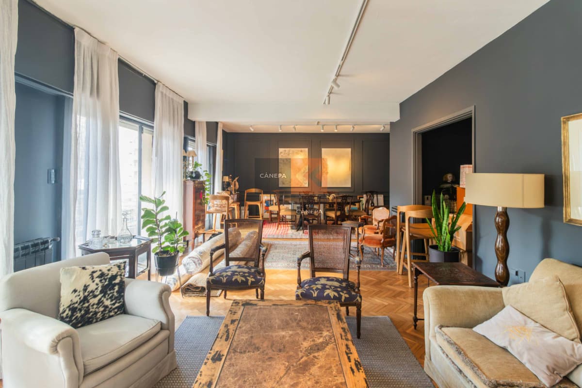 Alquiler apartamento de 3 dormitorios en Pocitos
