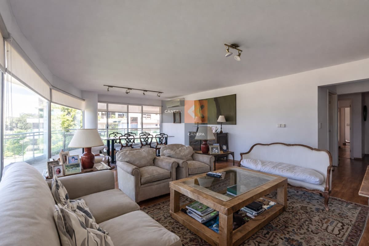 Venta apartamento de 3 dormitorios en Av de las Americas