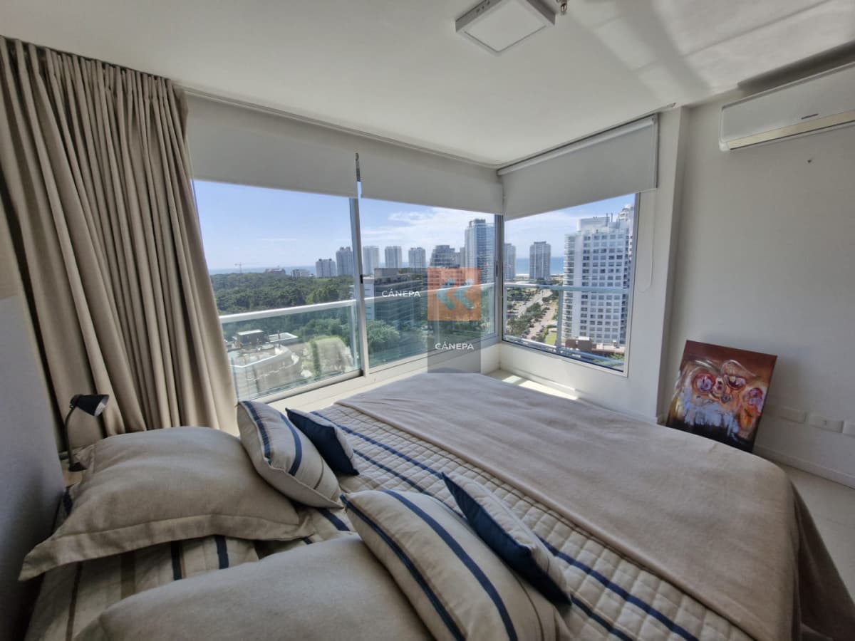 Departamento con vista a la Brava, 3 dormitorios amplios, Disponible en Alquiler Temporal