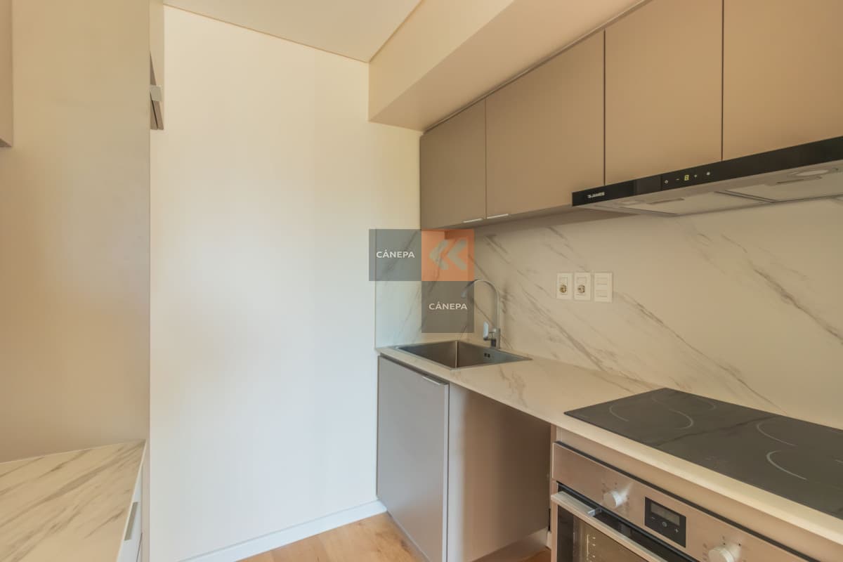 Venta o alquiler apartamento de 2 dormitorios en Carrasco Sur