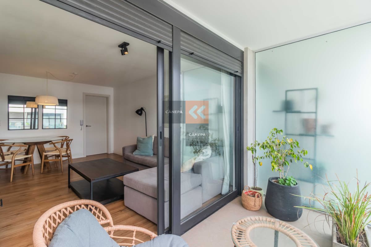 Venta apartamento de 2 dormitorios en Parque Batlle con barbacoa + cochera