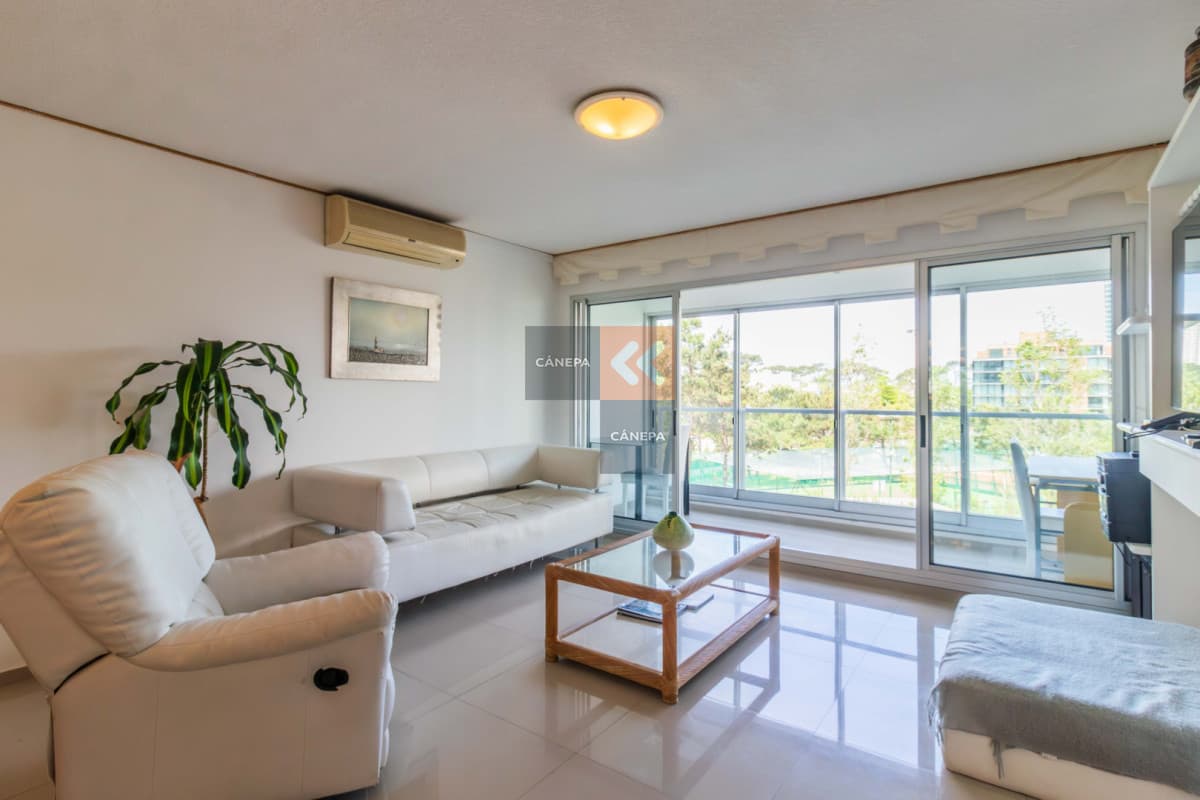 Departamento sobre la  mansa en venta de 3 dormitorios