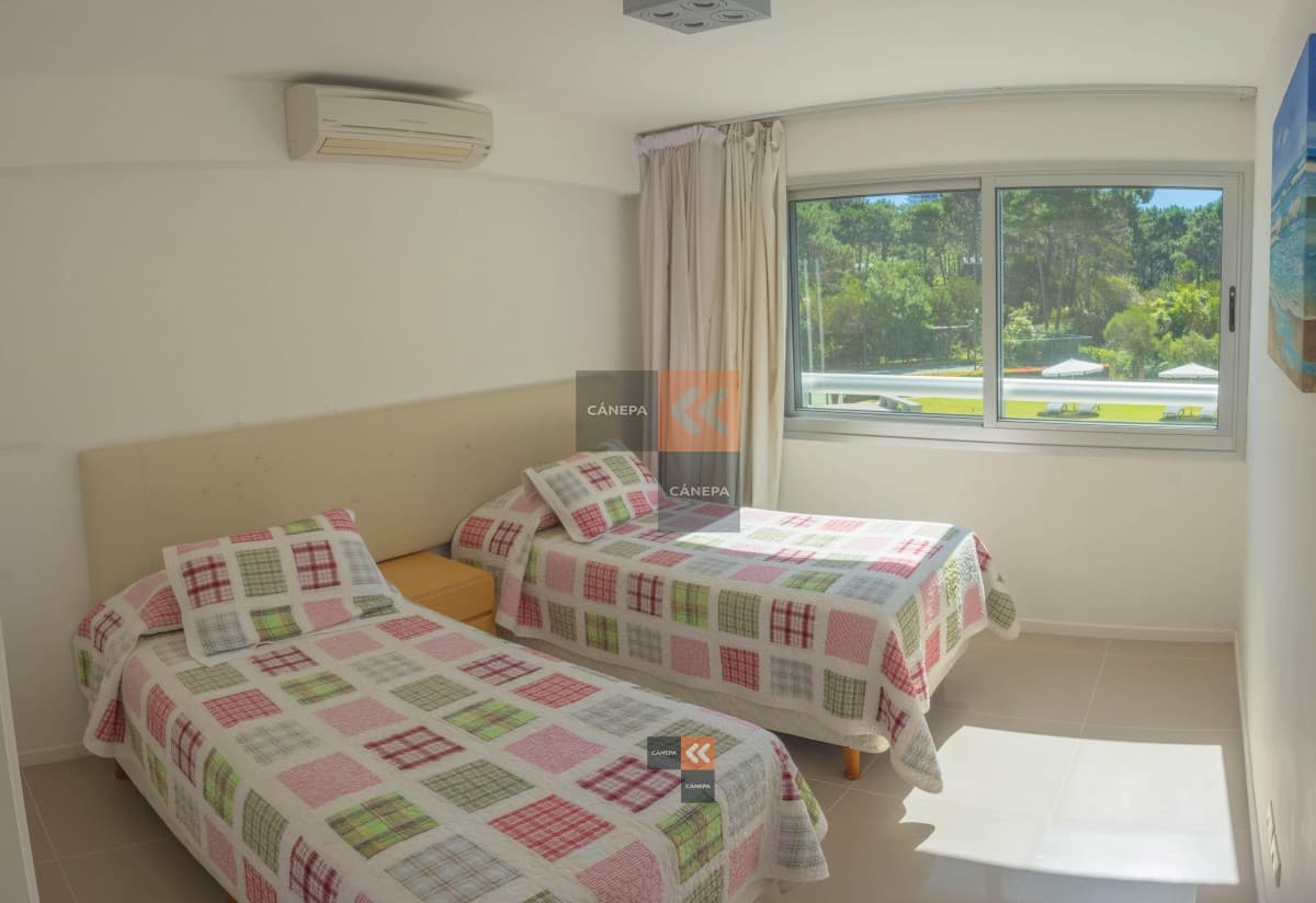 Apartamento de dos dormitorios a la venta en Quartier del mar