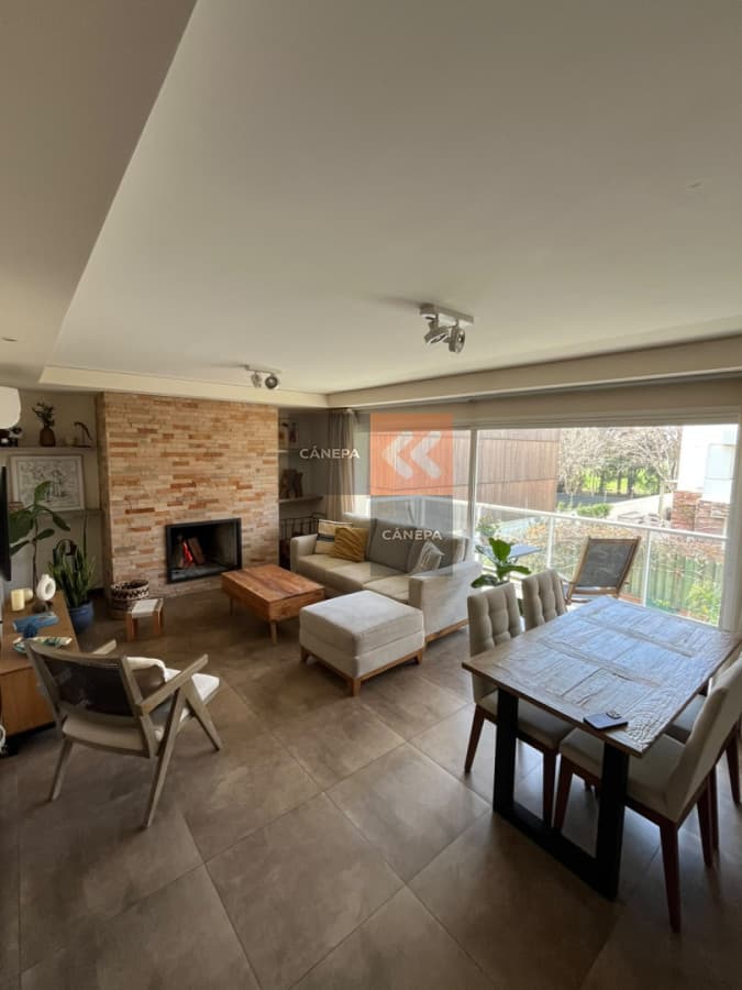 Alquiler apartamento de 3 dormitorios + parrillero propio en Carrasco Norte