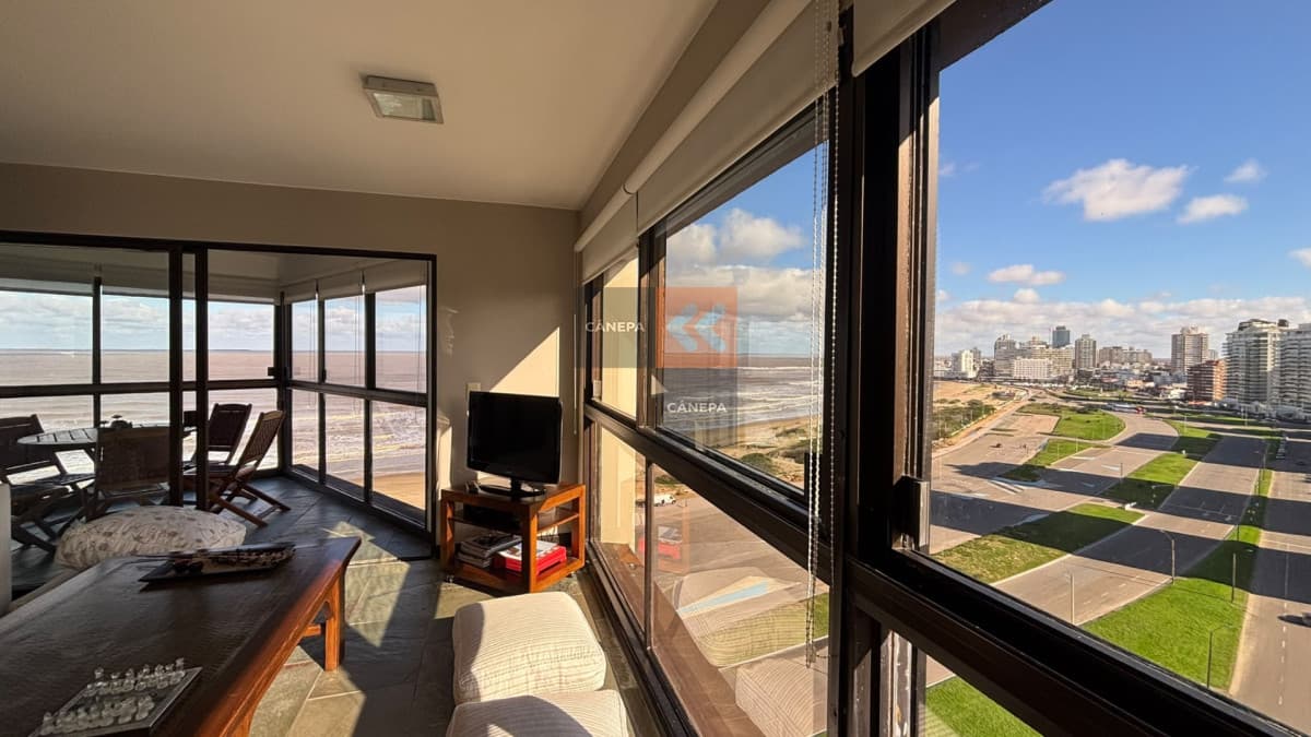 Apartamento frente al mar de 3 dormitorios
