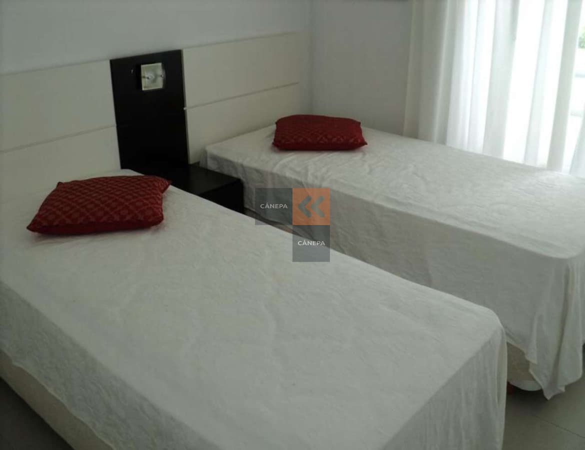 Apartamento muy bien ubicado en edificio con todos los servicios