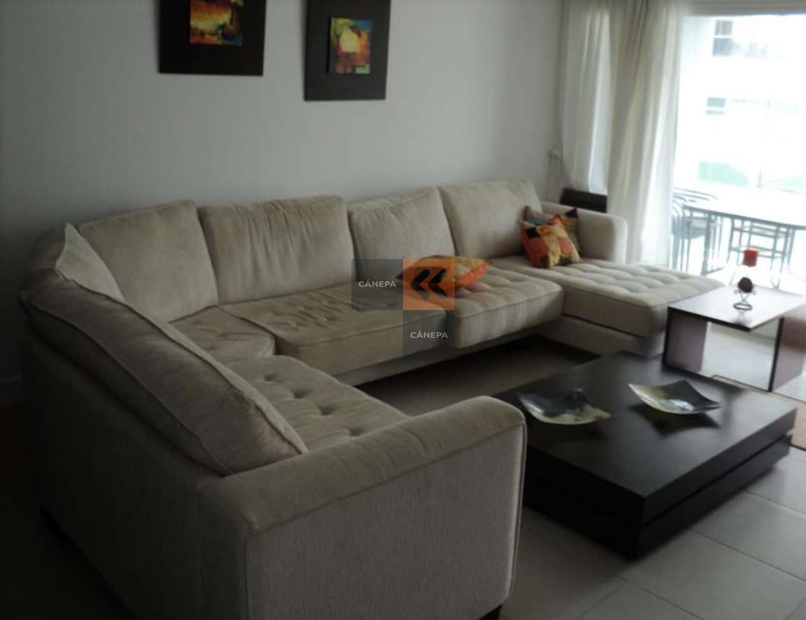 Apartamento muy bien ubicado en edificio con todos los servicios
