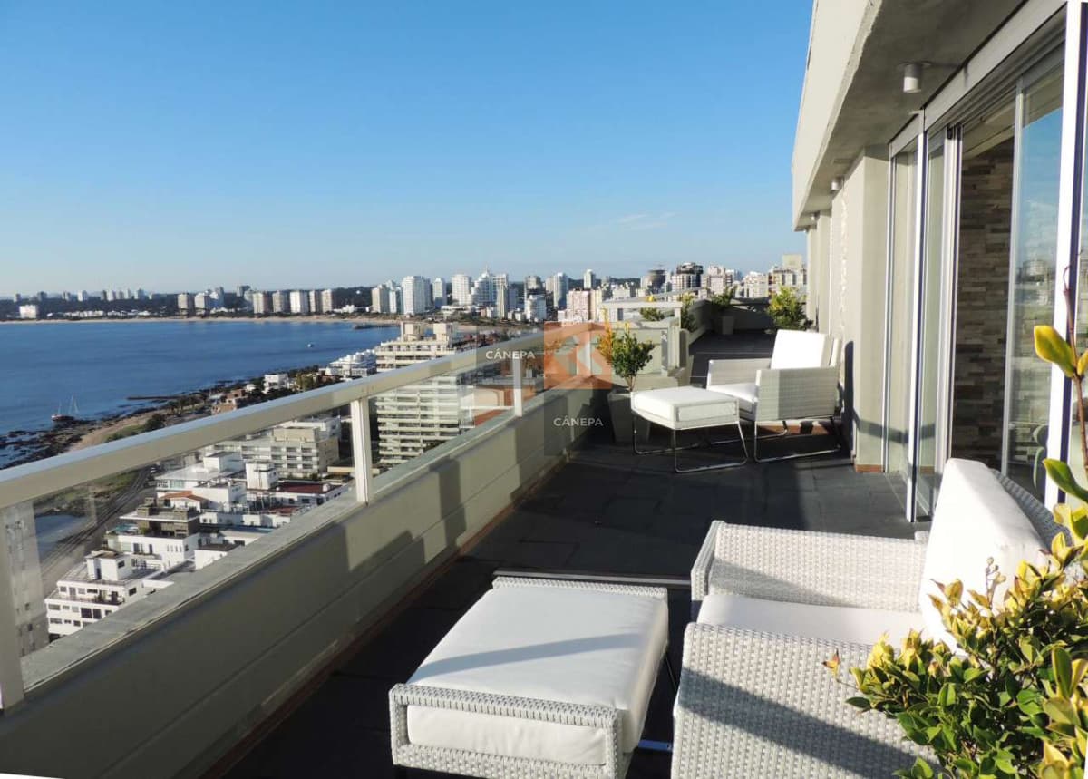 Penthouse en la peninsula , vistas unicas al puerto  ,puesta de sol y a la sierras