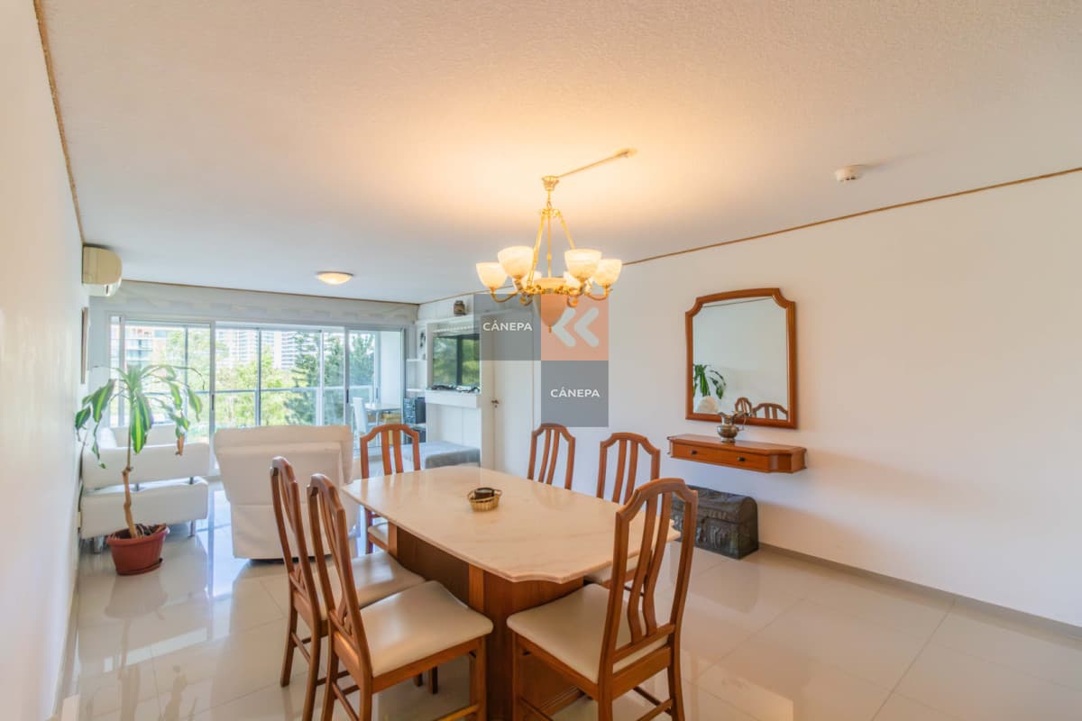 Departamento sobre la  mansa en venta de 3 dormitorios