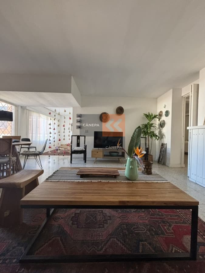 Apartamento de 2 dormitorios en alquiler temporal