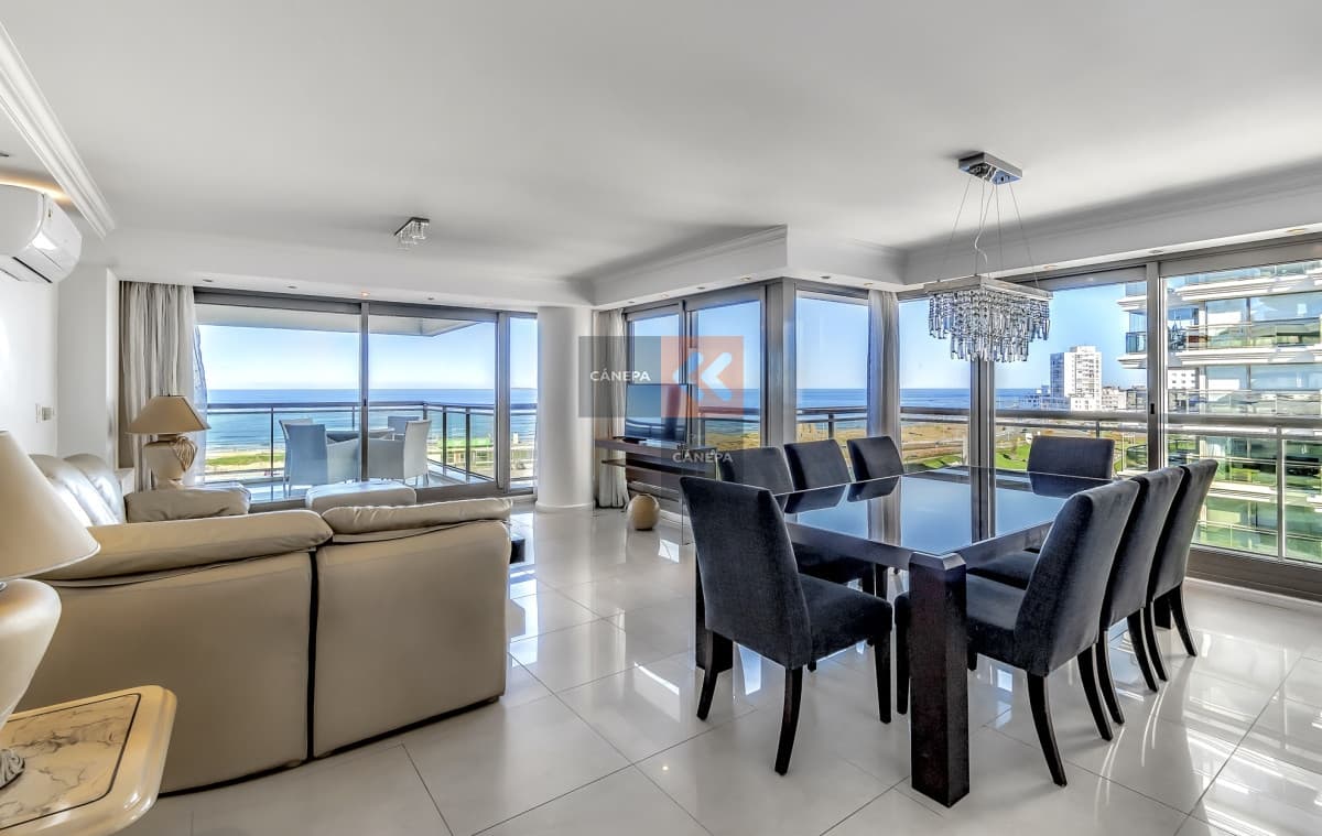 Espectacular departamento Premium Playa Brava.