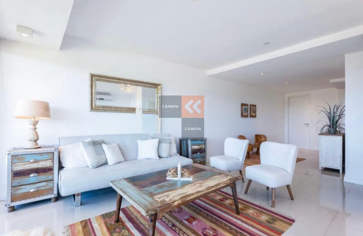Apartamento en Manantiales primera linea