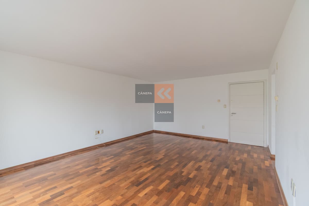 Venta apartamento de 2 dormitorios en Punta Carretas