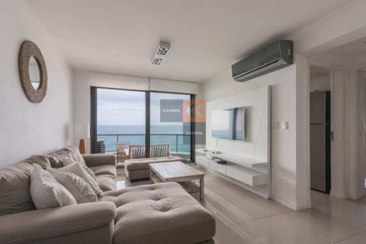 Departamento en venta de 3 dormitorios con excelentes vistas al mar Playa Brava