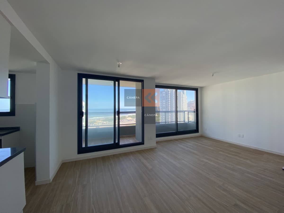 Apartamento en Brava a pasos del mar- Punta del Este