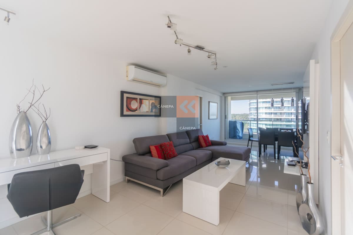 Apartamento de 3 dormitorios en venta a 1 cuadra del shopping