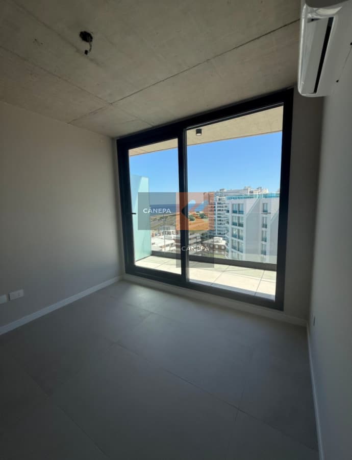 Departamento a estrenar con vista a Playa Brava
