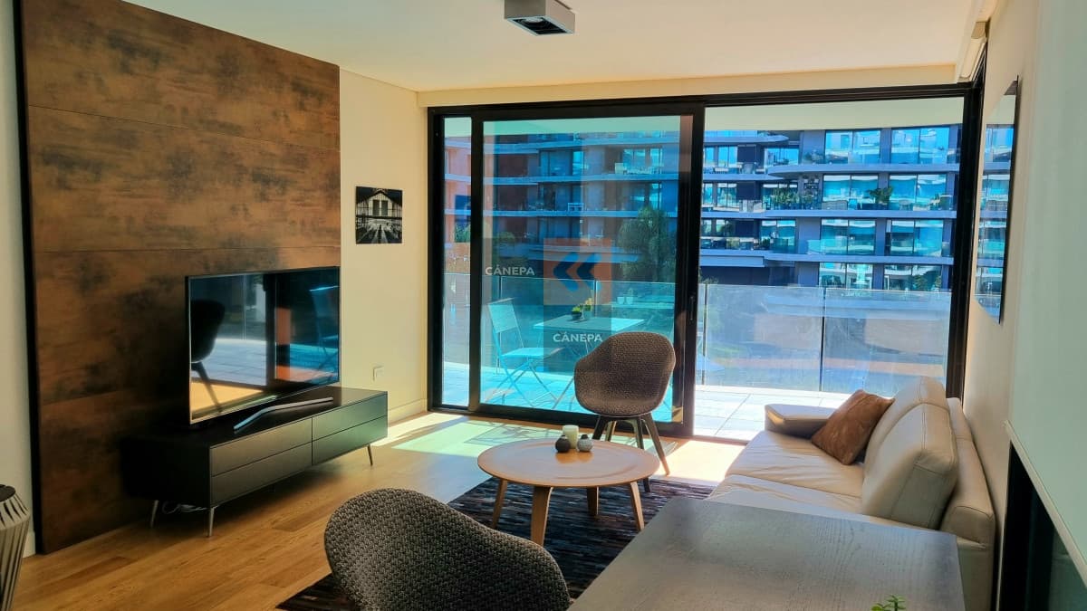 Venta y alquiler de apartamento amueblado de 1 dormitorio en Puerto del Buceo