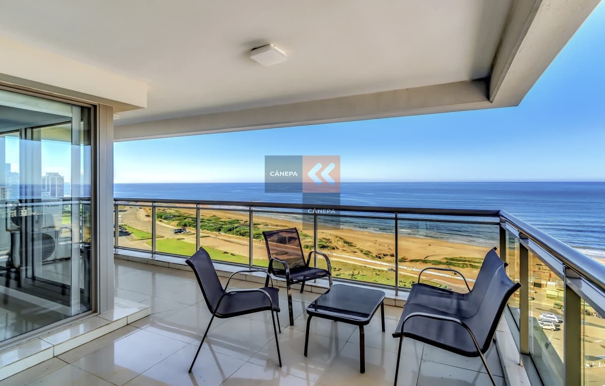 Espectacular departamento Premium Playa Brava.