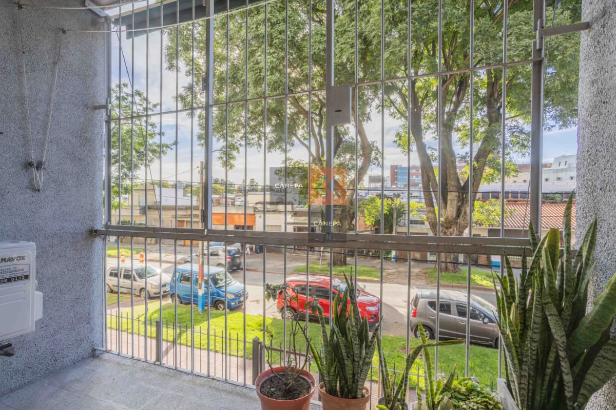 Venta apartamento de 2 dormitorios amueblado en La Blanqueada