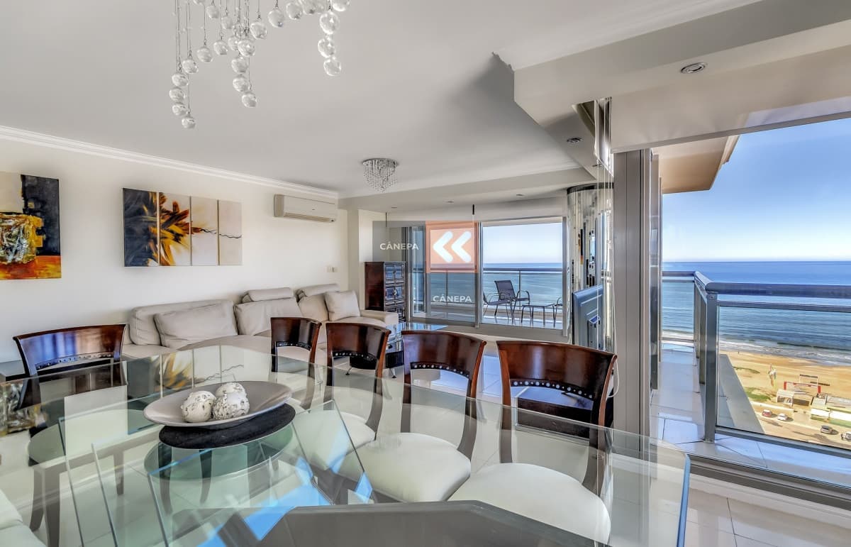 Espectacular departamento Premium Playa Brava.