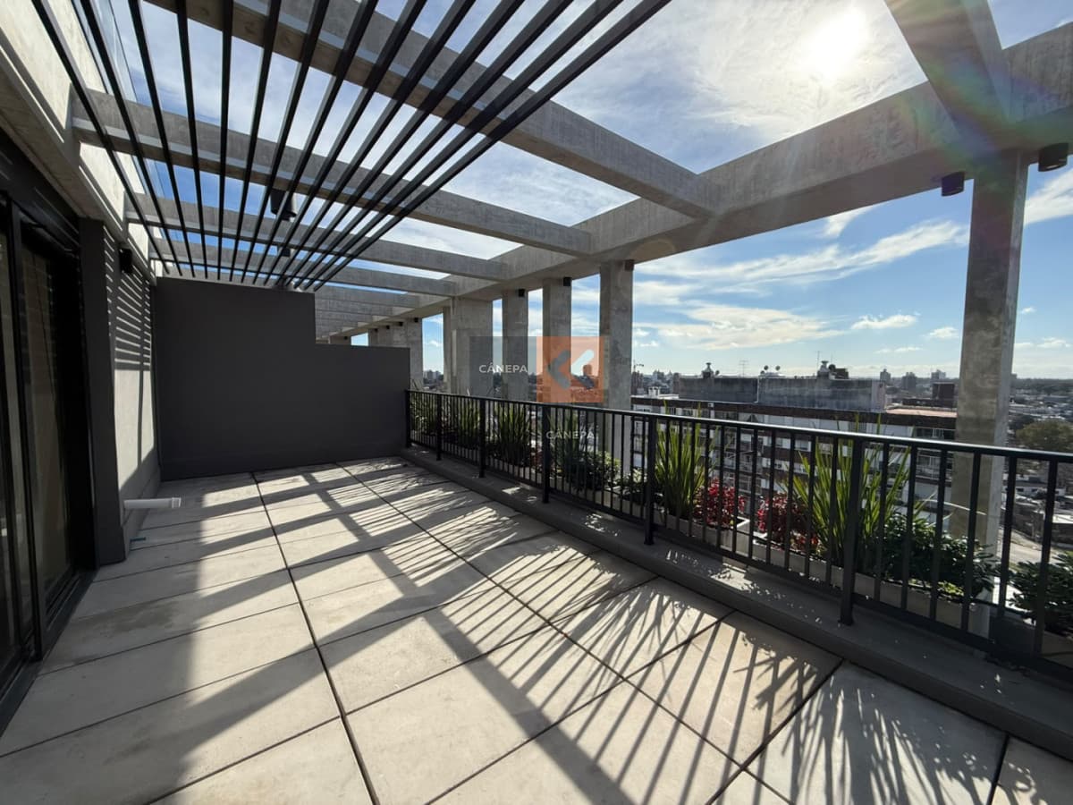 Venta apartamento de 1 dormitorio + terraza con parrillero propio en Parque Batlle
