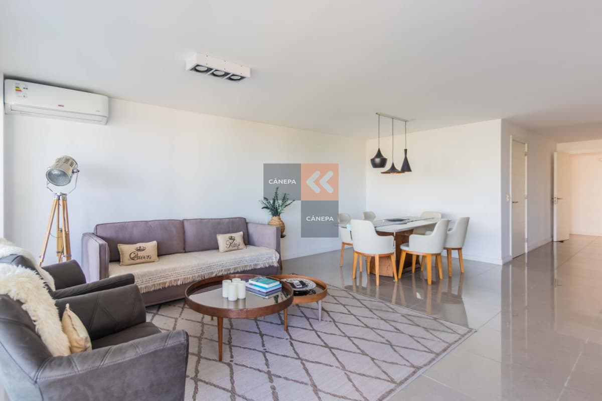 Departamento de 3 suites en venta en zona Roosevelt