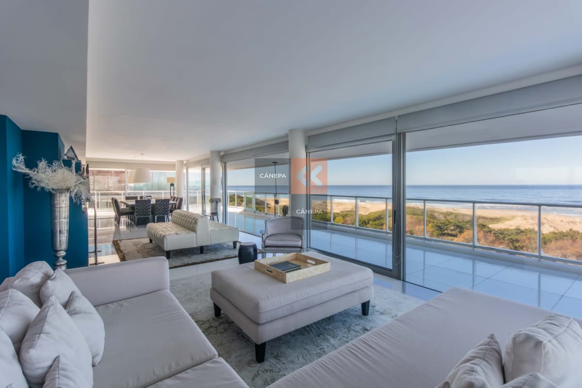 Apartamento pent-house de 4 suites en venta