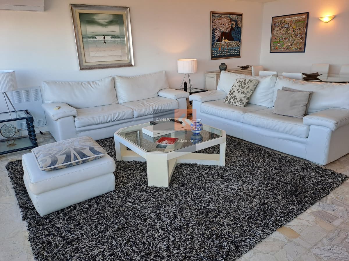 Departamento en venta de 3 dormitorios