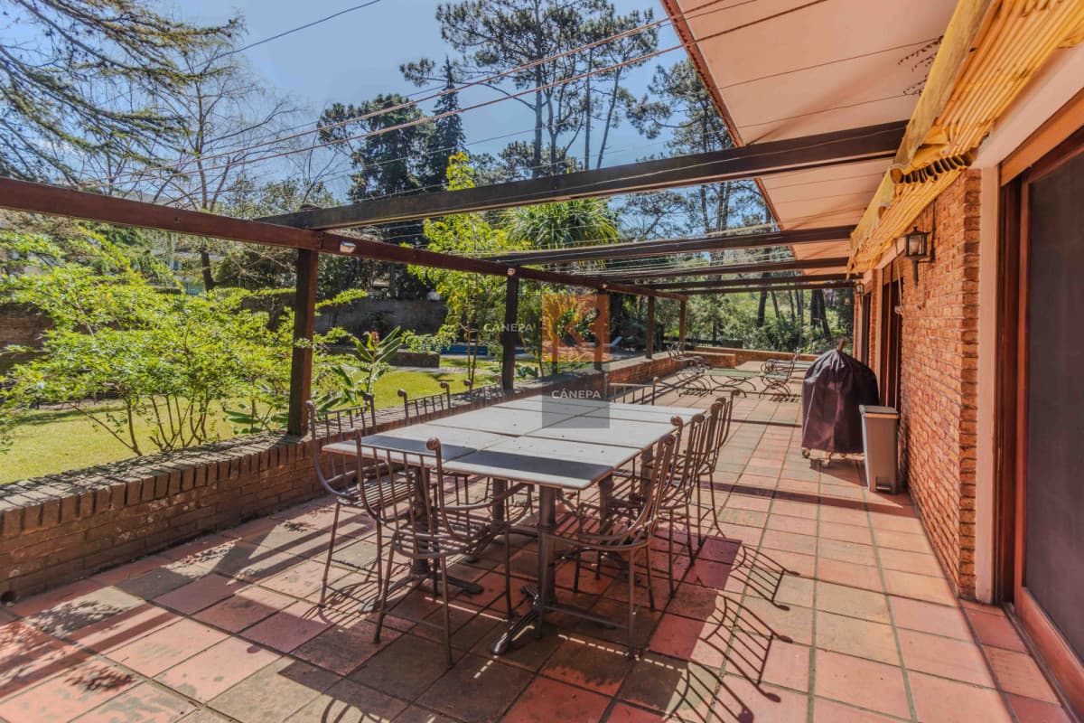 Casa en venta a 3 cuadras de la mansa