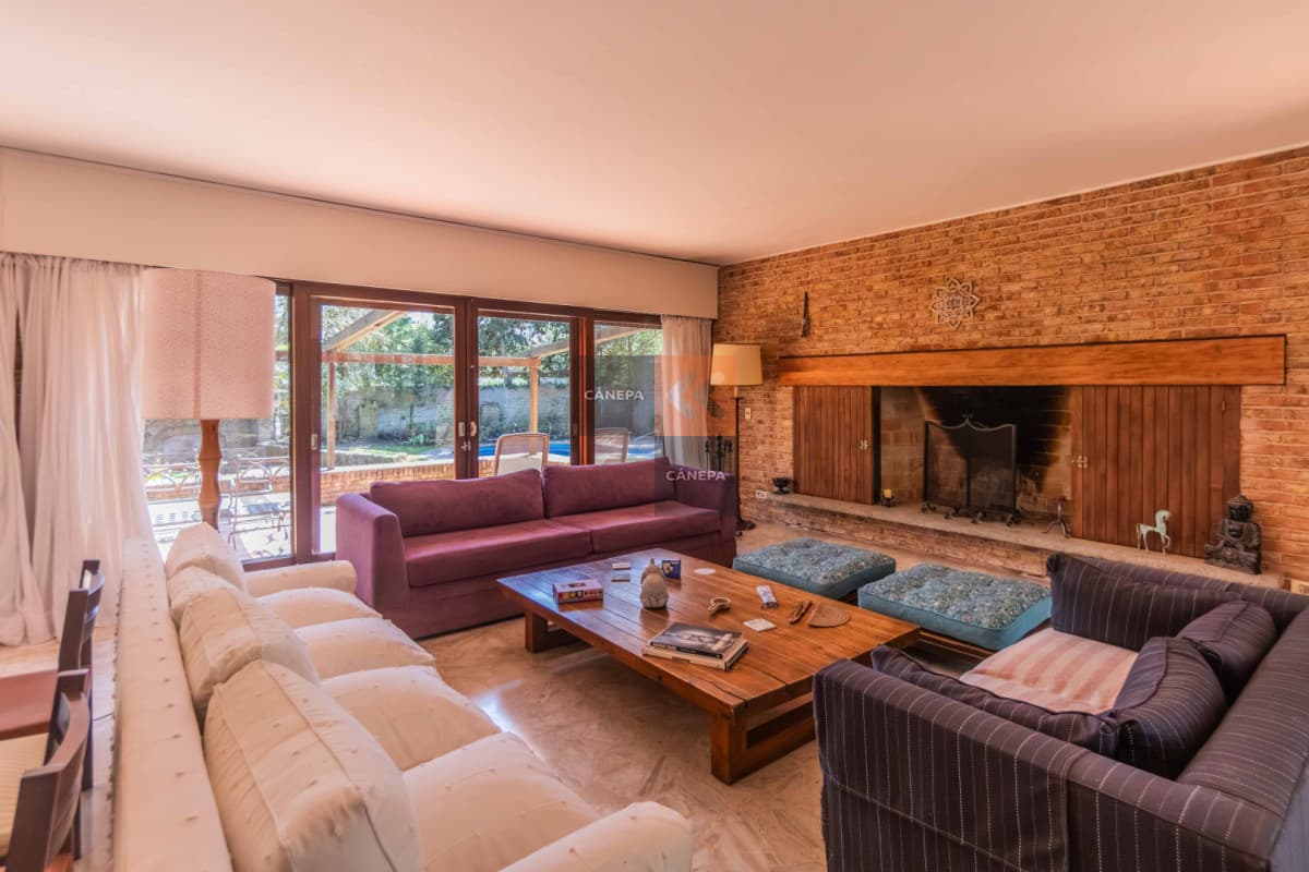 Casa en venta a 3 cuadras de la mansa