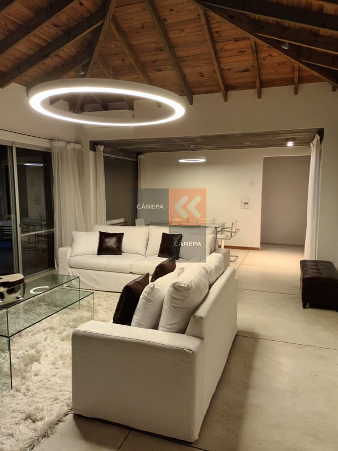 Casa en alquiler temporal de 4 dormitorios en suite