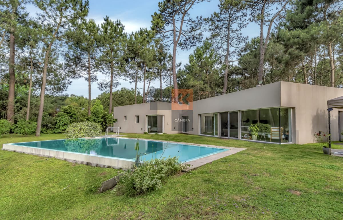 Casa a la venta de 3 dormitorios rodeada de naturaleza
