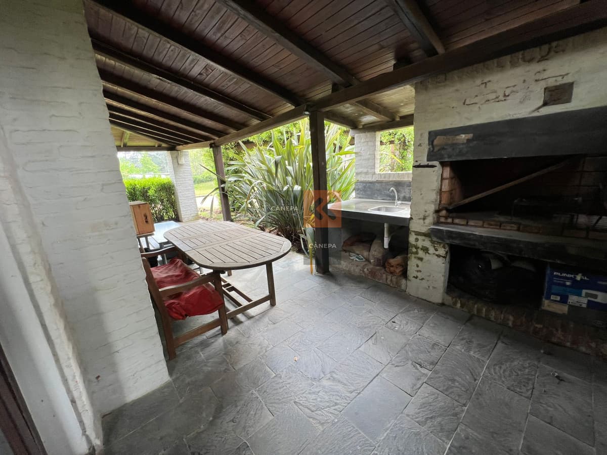 Venta casa de dos dormitorios