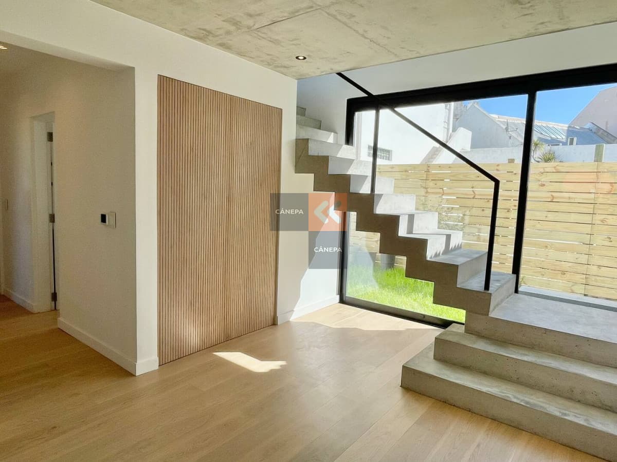Excelente casa de diseño de 3 dormitorios